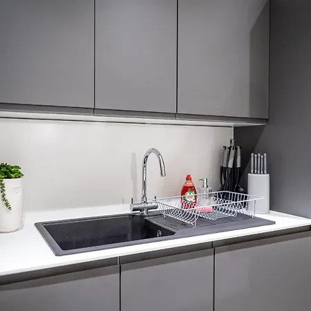 Exclusive 2 Bedroom Penthouse In Bradford City Centre Exterior photo