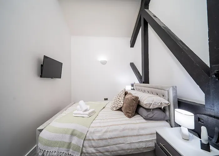 Exclusive 2 Bedroom Penthouse In Bradford City Centre
