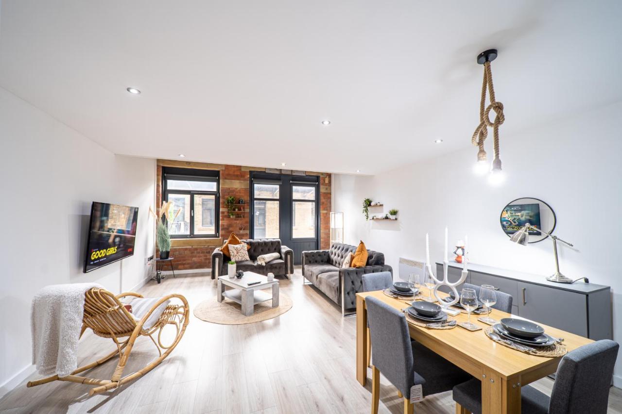 Exclusive 2 Bedroom Penthouse In Bradford Centre Apartment *