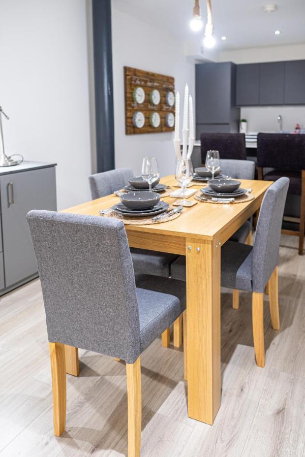 Exclusive 2 Bedroom Penthouse In Bradford Centre Apartment *