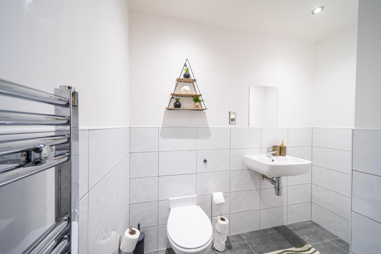 Exclusive 2 Bedroom Penthouse In Bradford Centre Apartment