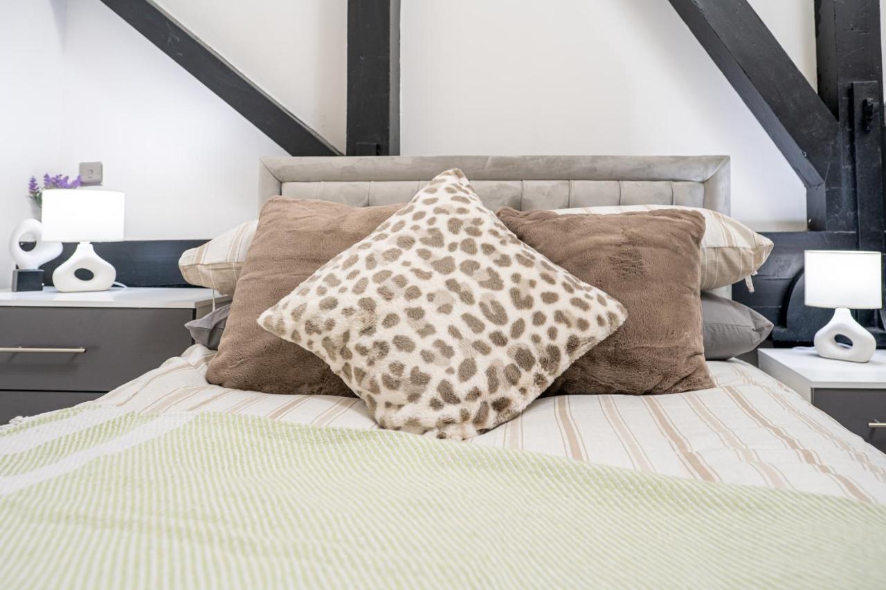 Exclusive 2 Bedroom Penthouse In Bradford Centre Apartamento